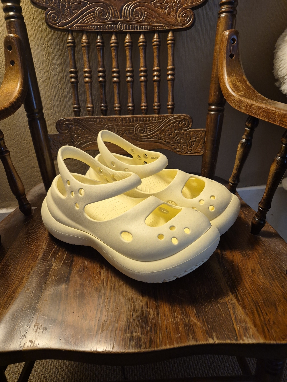 CROCS Buttercream "Phaedra" Mary Jane Style Platform Sandals